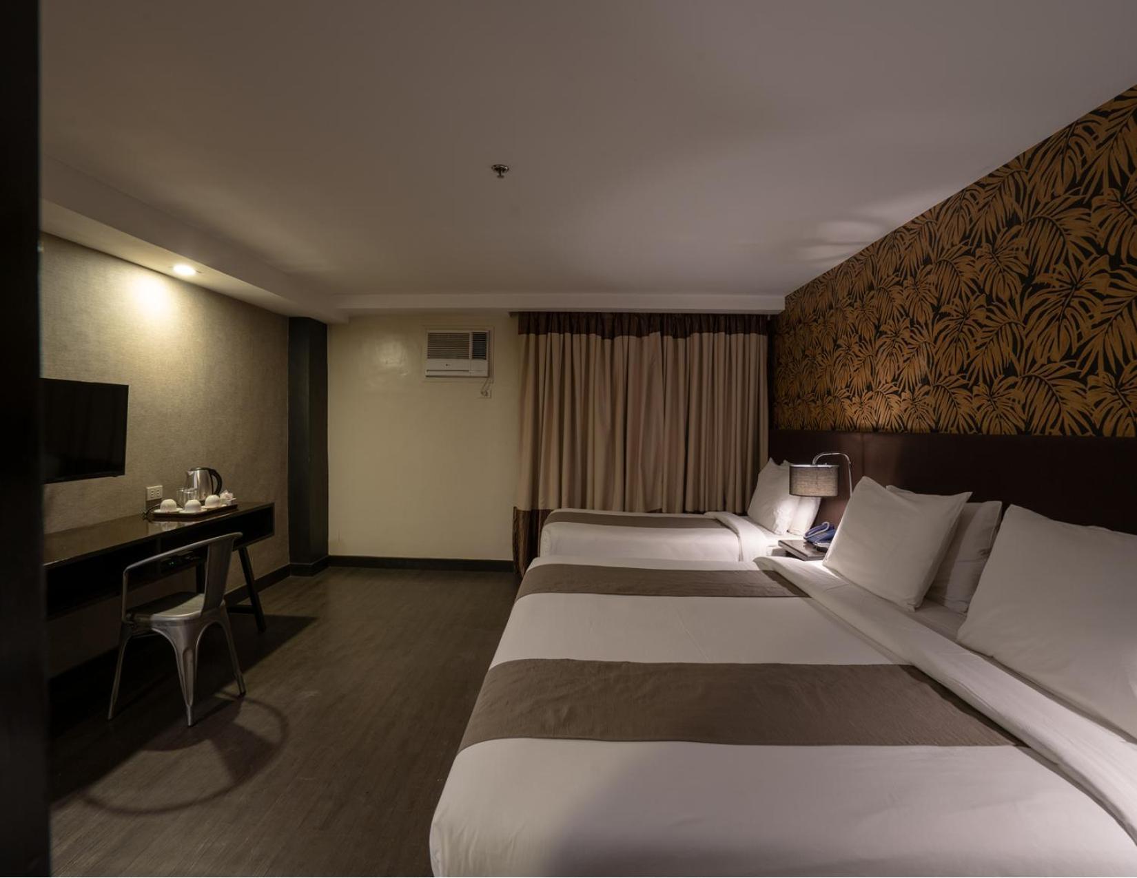 จีที โฮเทล จาโร Hotel อีโลอีโลซิตี้ ภายนอก รูปภาพ