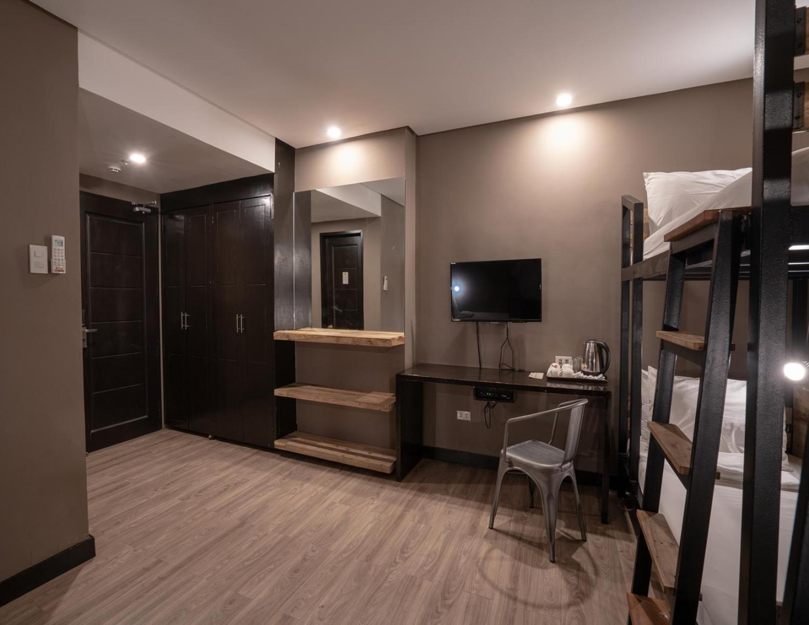 จีที โฮเทล จาโร Hotel อีโลอีโลซิตี้ ภายนอก รูปภาพ