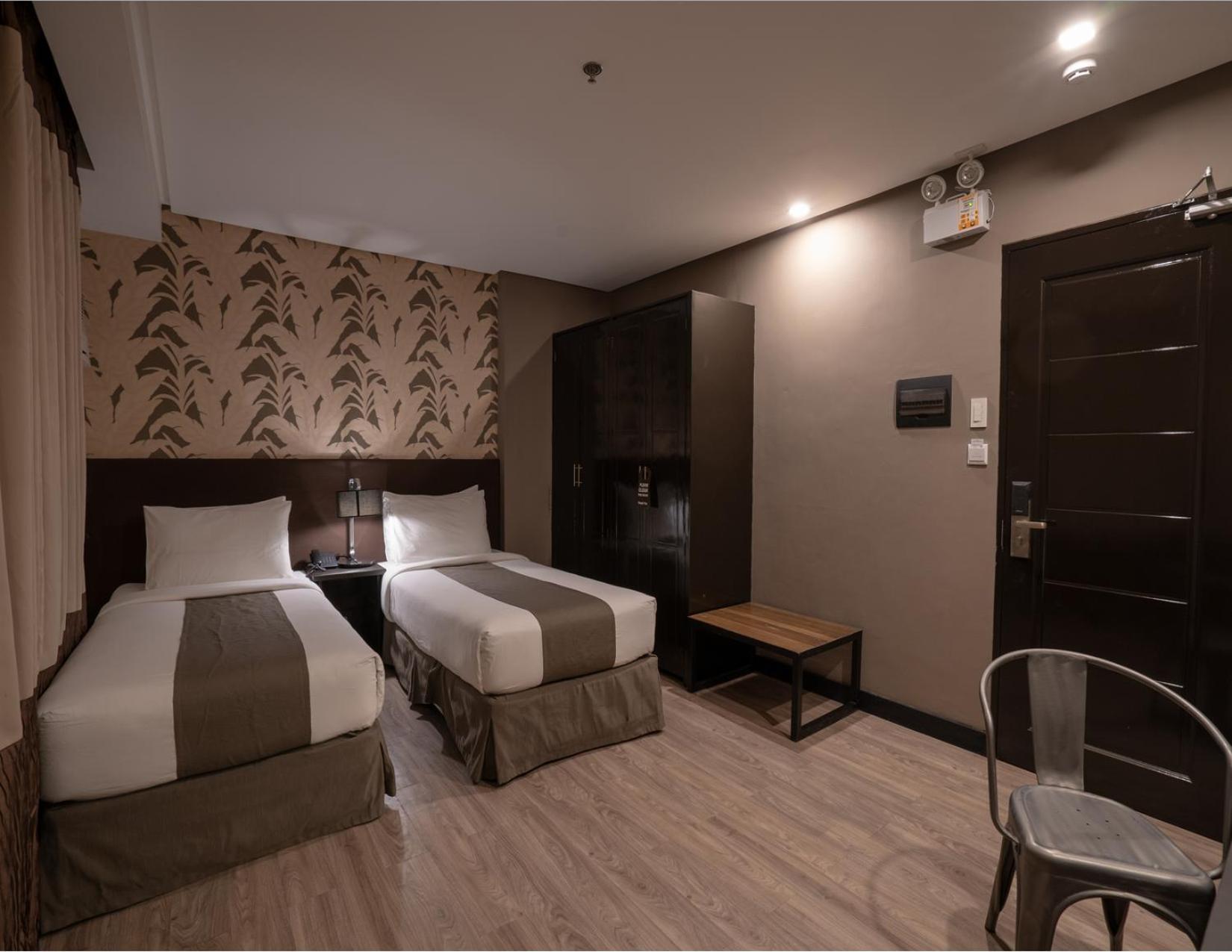 จีที โฮเทล จาโร Hotel อีโลอีโลซิตี้ ภายนอก รูปภาพ