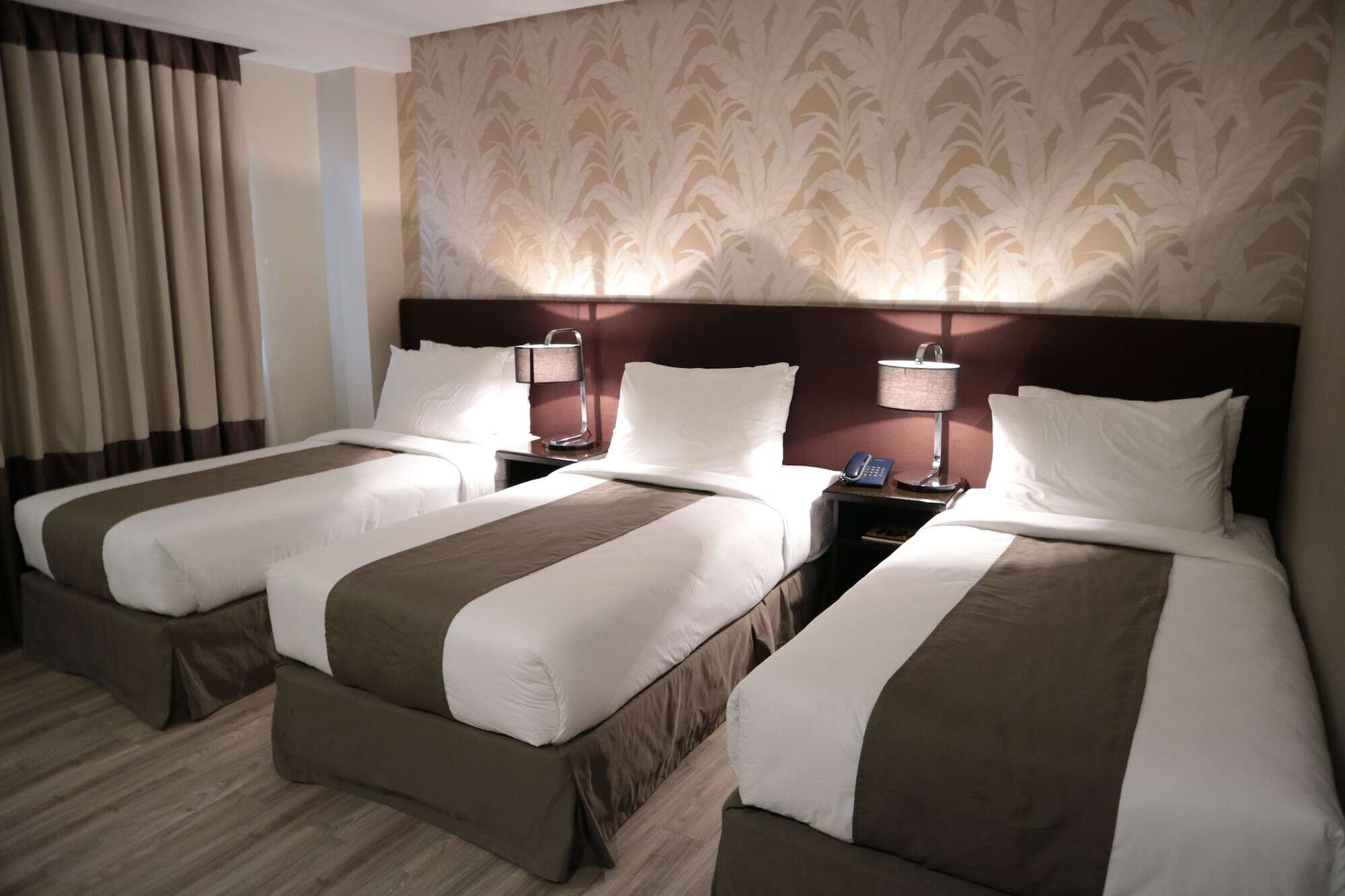 จีที โฮเทล จาโร Hotel อีโลอีโลซิตี้ ภายนอก รูปภาพ
